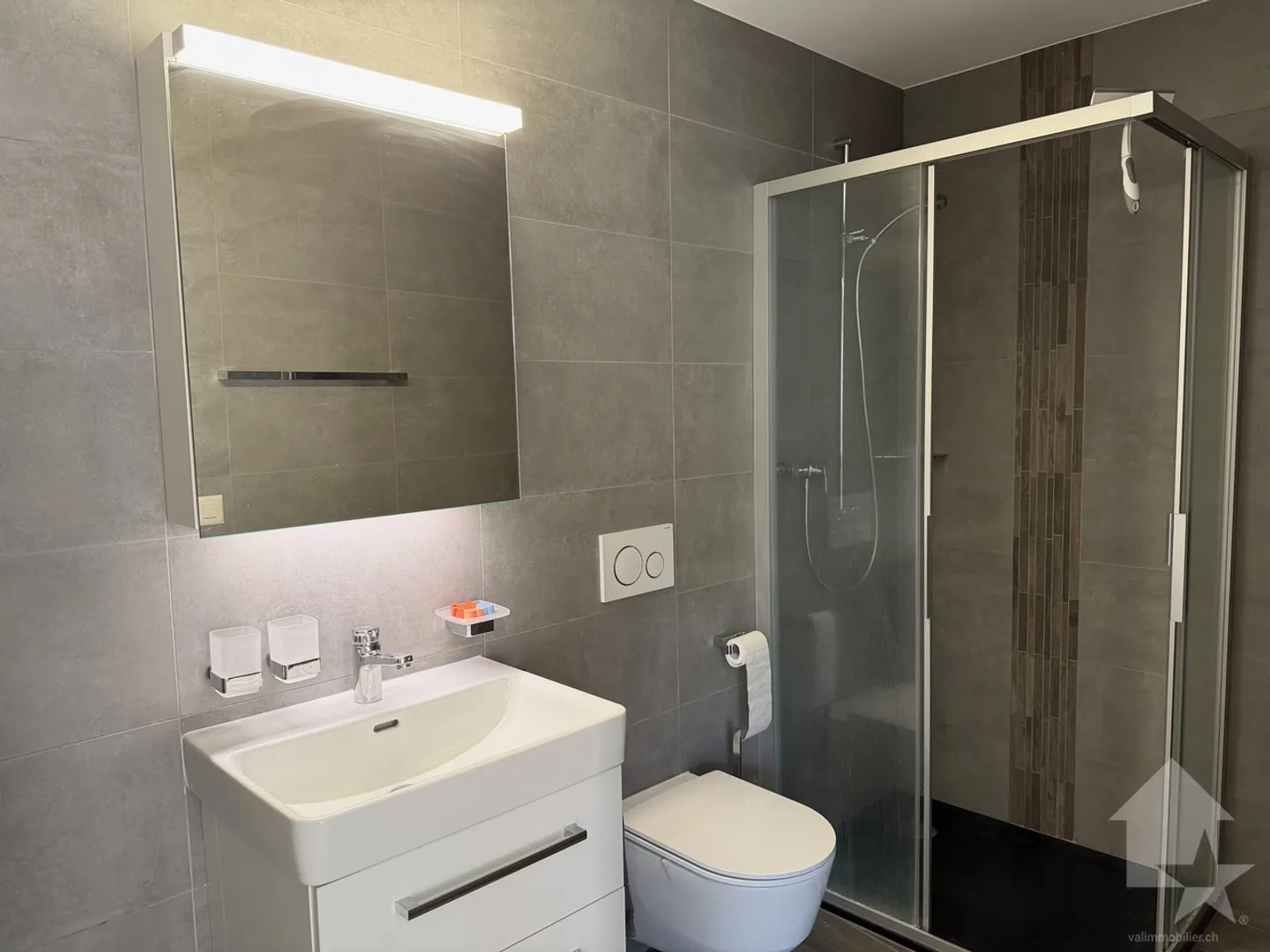 Pretty 2.5 rooms with parking in the city center! - Photo 16 of 20