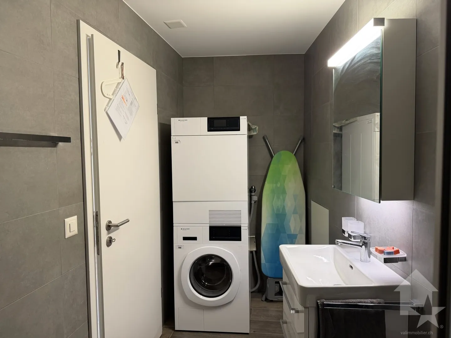 Pretty 2.5 rooms with parking in the city center! - Photo 17 of 20