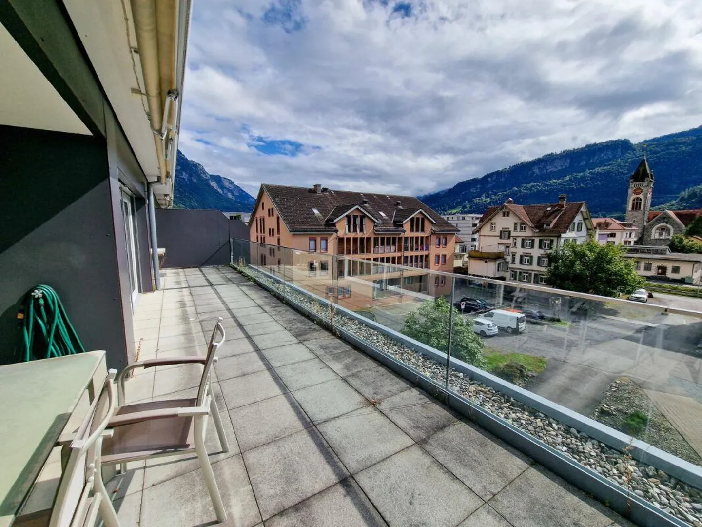 PRE-ANNUNCIO Appartamento attraente e centralmente situato con 4,5 stanze - Foto 3 di 5