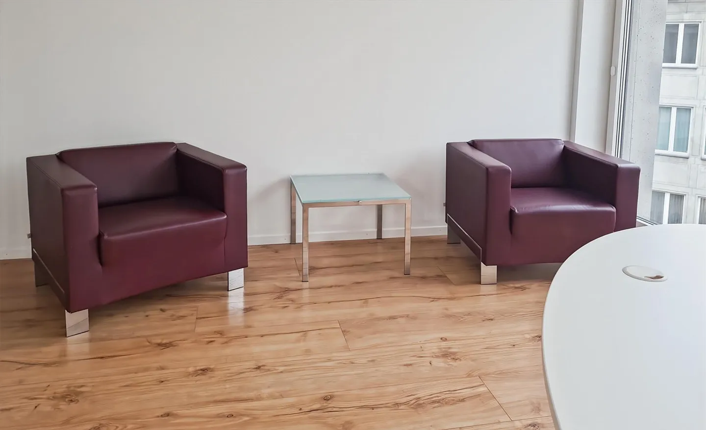 Private Office Space for 10 in Regus City Old Town - Photo 8 of 10