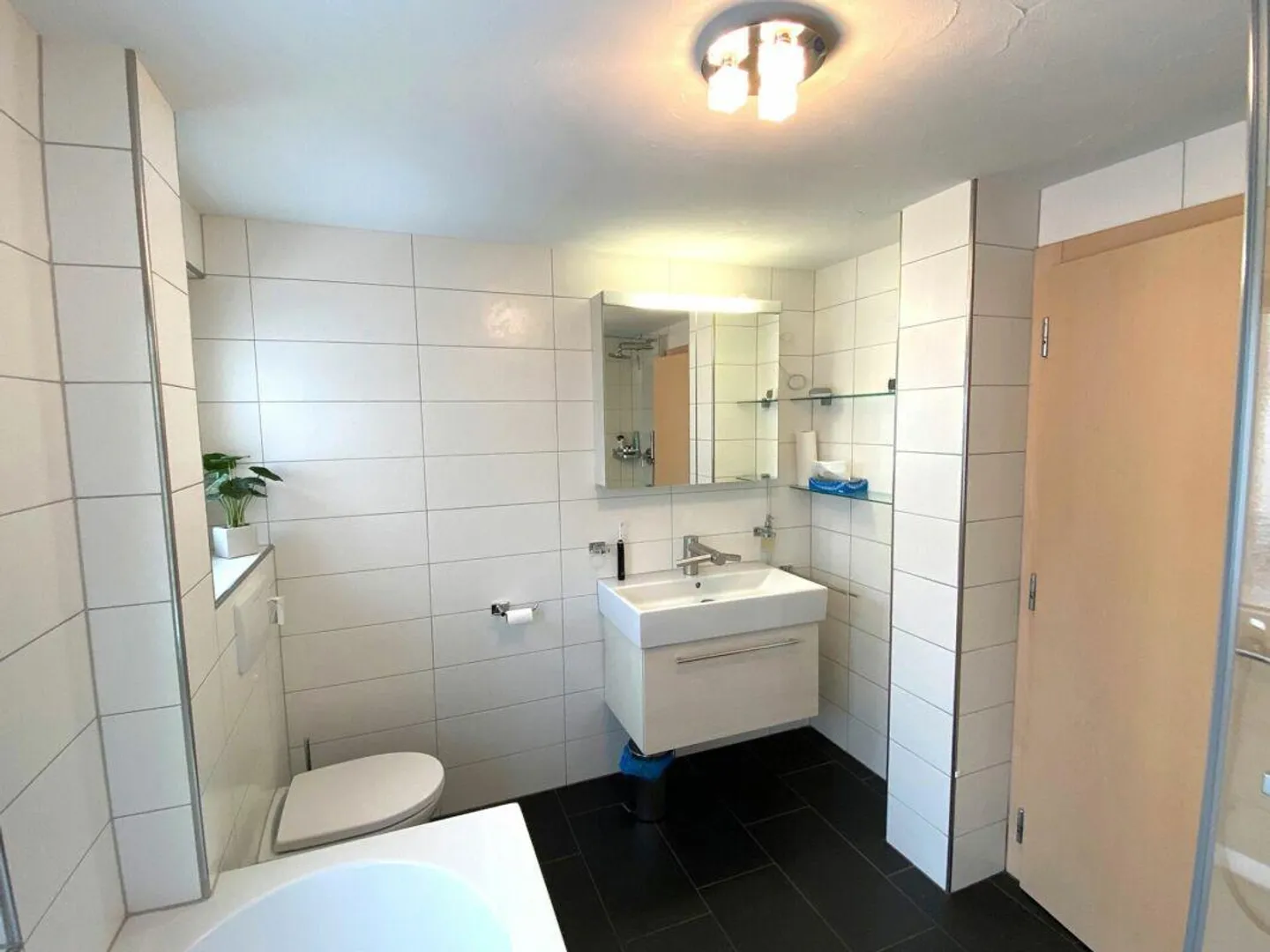 Schönegg sehr komfortable 4.5 Zimmerwohnung - Photo 7 sur 18
