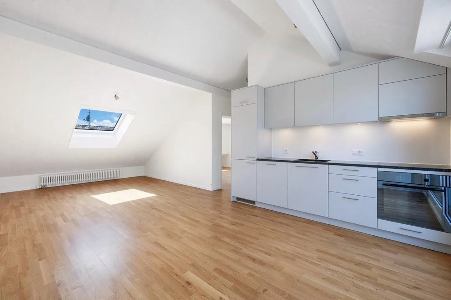 Modernes Apartment in Allschwil - Foto 4 von 12