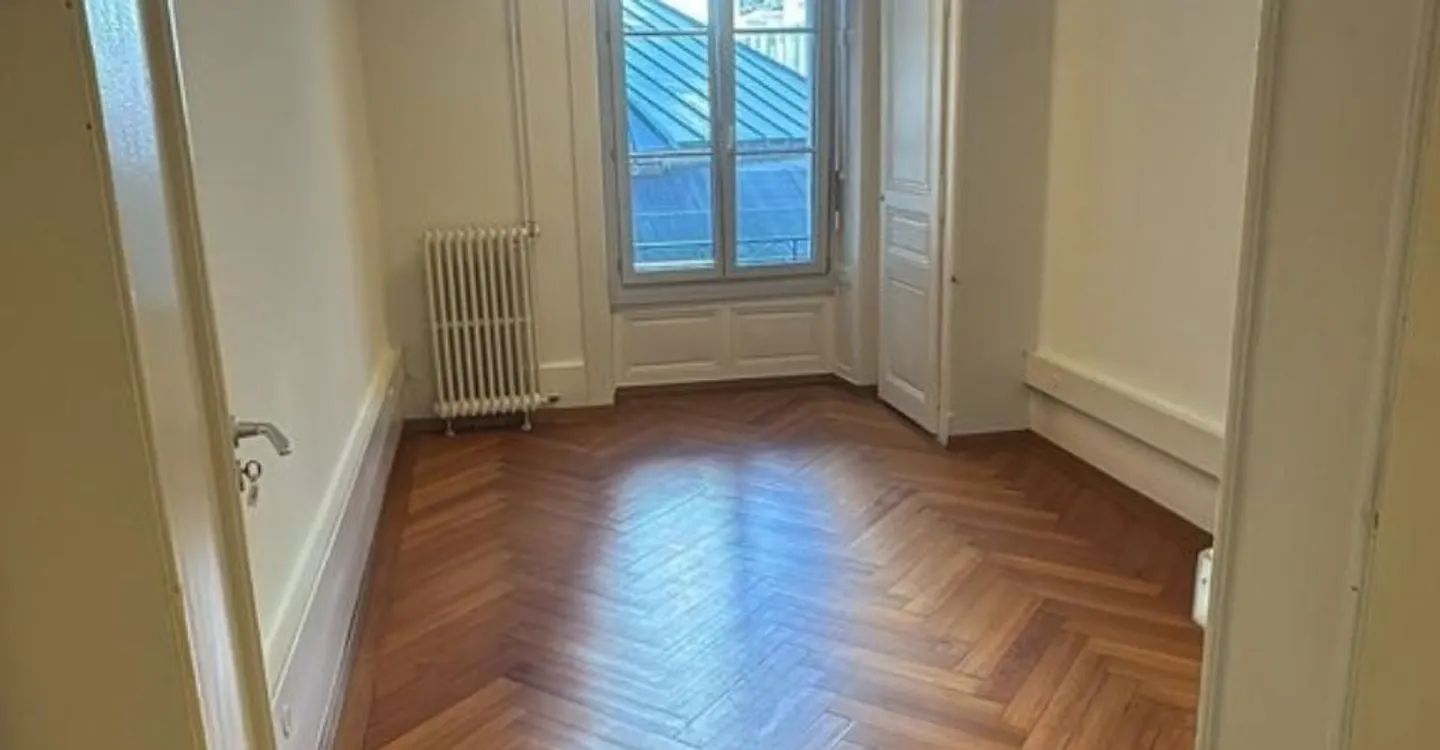Meraviglioso spazio commerciale nel centro città! - Foto 7 di 10