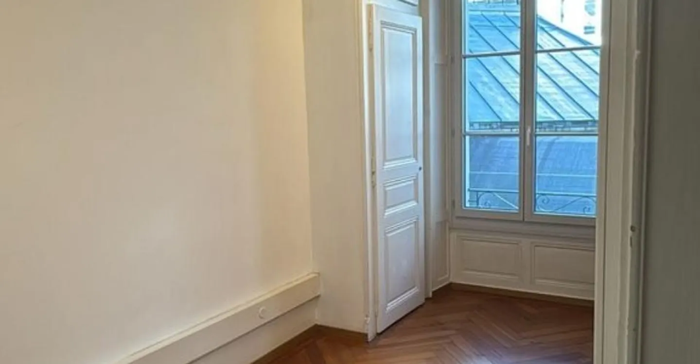 Meraviglioso spazio commerciale nel centro città! - Foto 4 di 10
