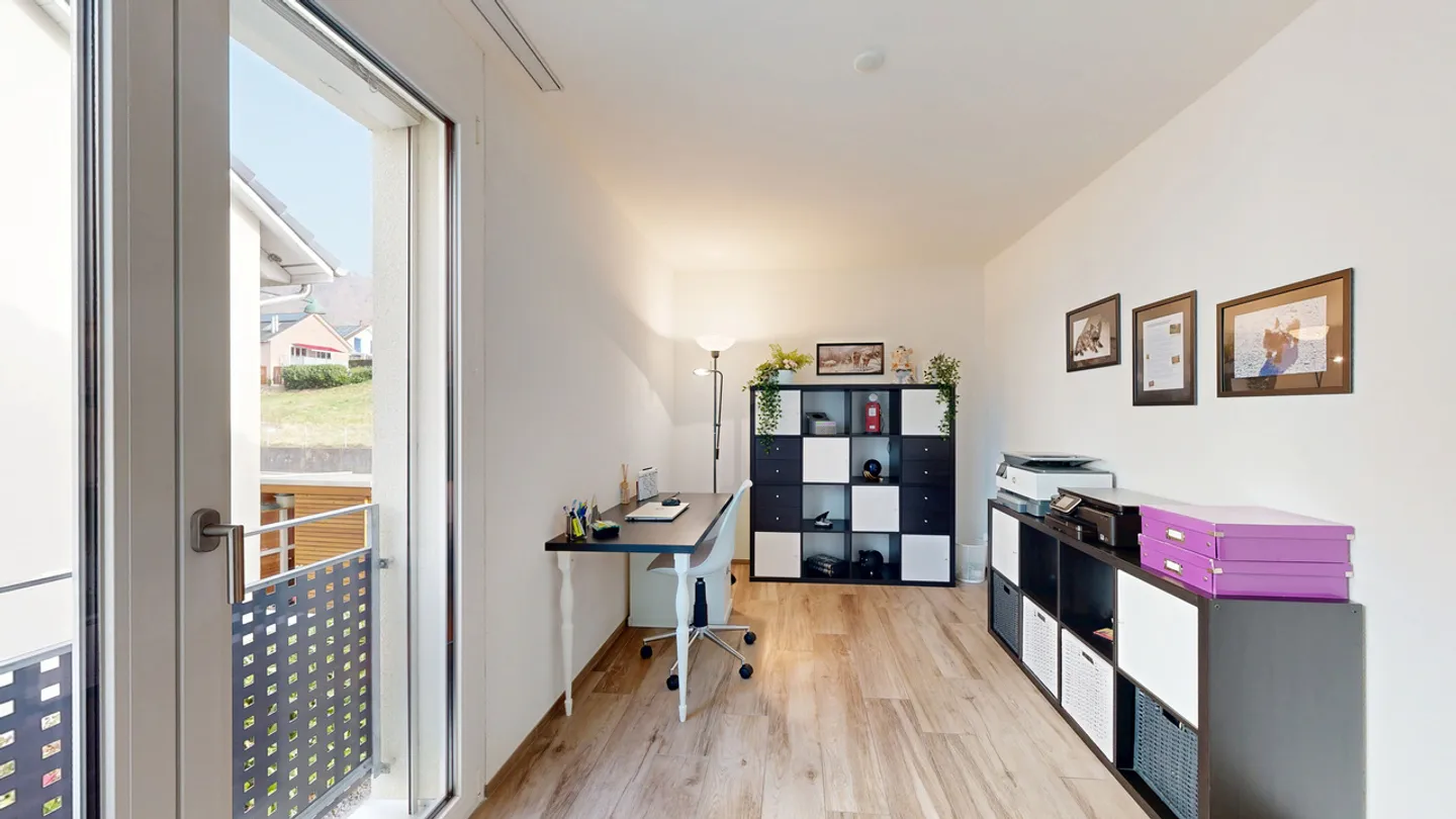 Maison d'angle de 5,5 pièces avec salle de loisirs et deux places de stationnement - Photo 12 sur 21