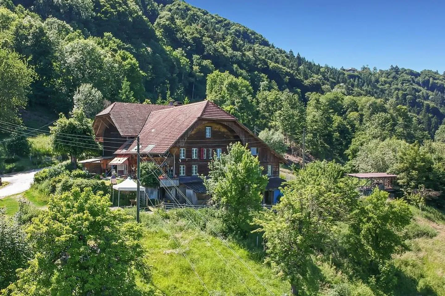 NOUVEAU PRIX - Grande Ferme avec 2 Appartements - Photo 4 sur 13