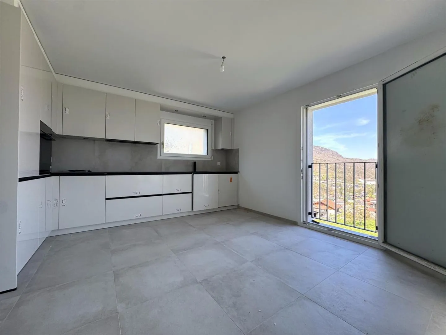 4.5 Room Villa - Photo 7 of 13