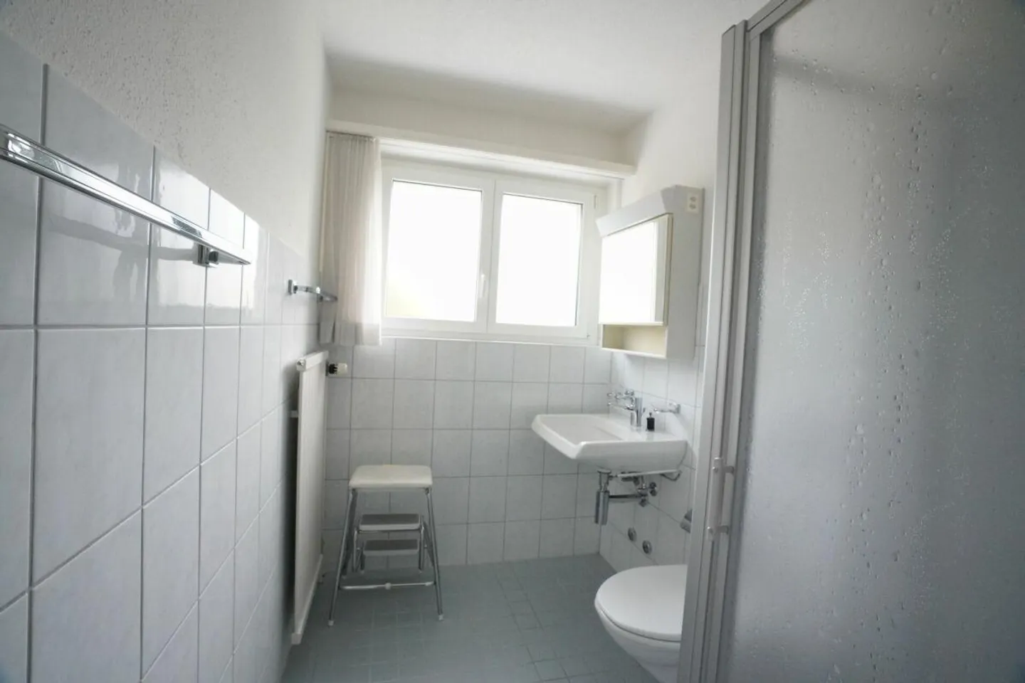 Vivere in una comunità per anziani - Accogliente appartamento con 1 camera e vista - Foto 5 di 10