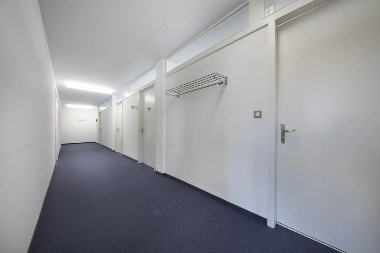 Ufficio al centro della città in affitto - primo mese di affitto GRATIS! - Foto 3 di 6