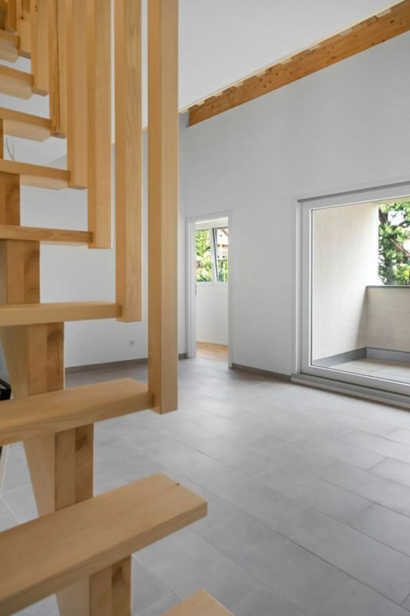 Attic with 3.5 rooms in a NEW building! - Photo 11 of 15
