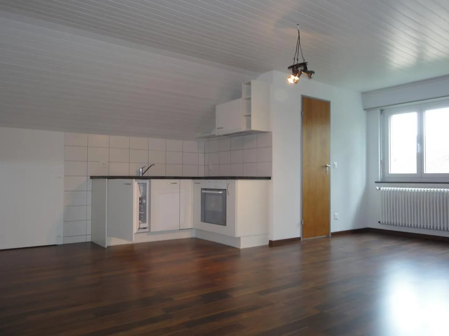 STUDIO NEL CUORE DI AESCH - Foto 2 di 5