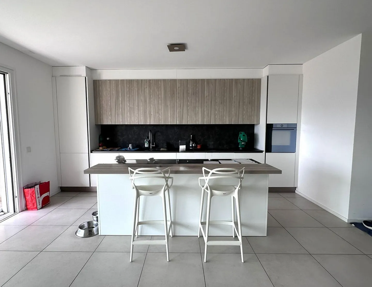 Große 4.5-Zimmer-Wohnung im 2. und letzten Stock in Camorino - Foto 4 von 13
