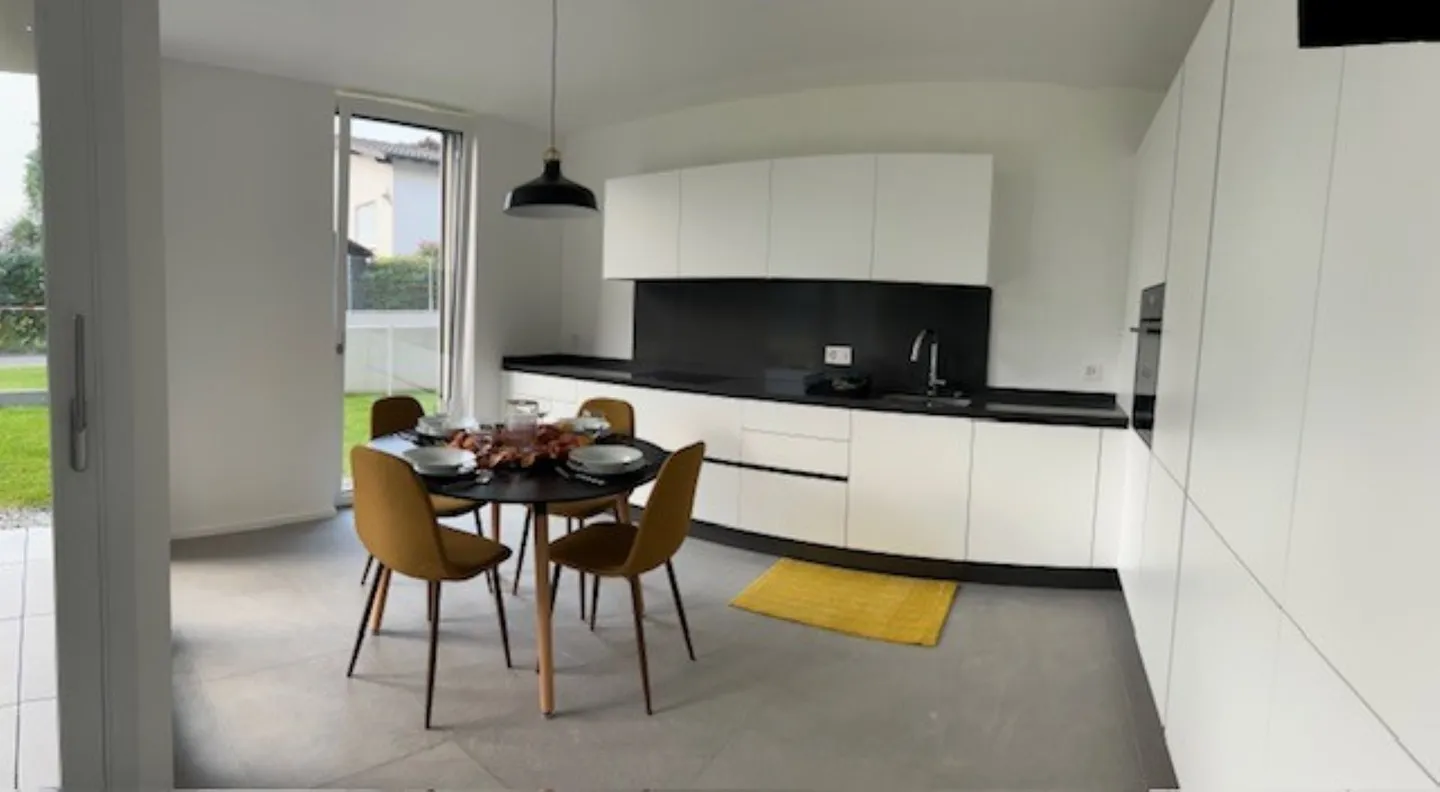 Appartamento elegante di 2,5 stanze in posizione privilegiata - Foto 3 di 8