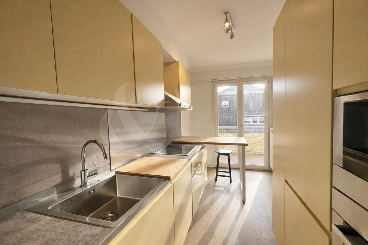 Beautiful 4-room apartment - Photo 2 of 8