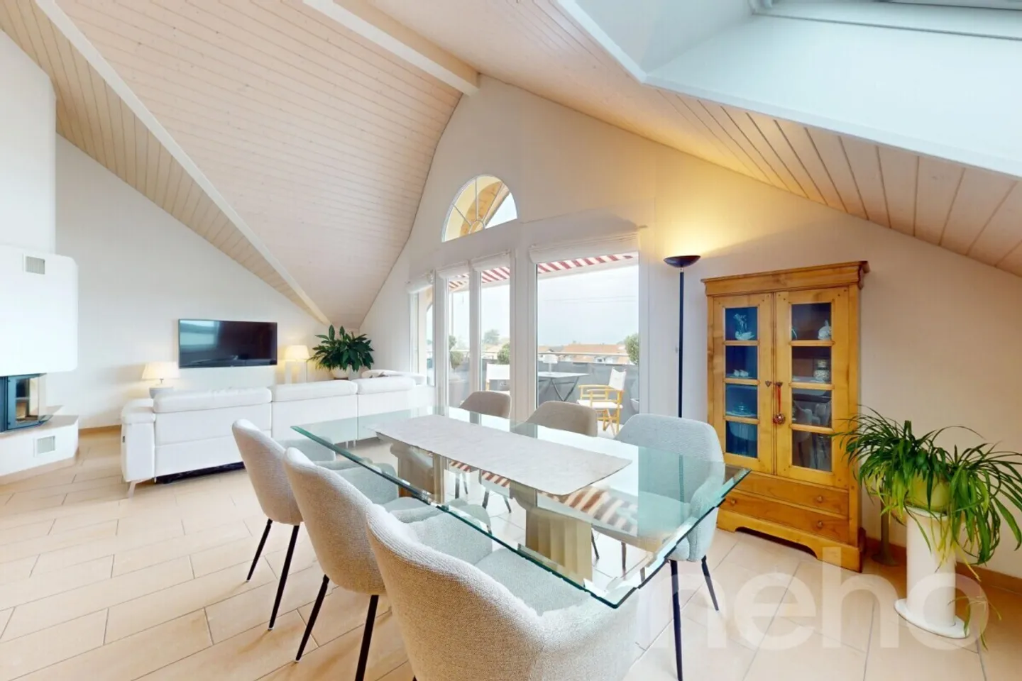 Superb 4.5 rooms in St-Prex with stunning views of the lake and the Alps - Photo 3 of 13