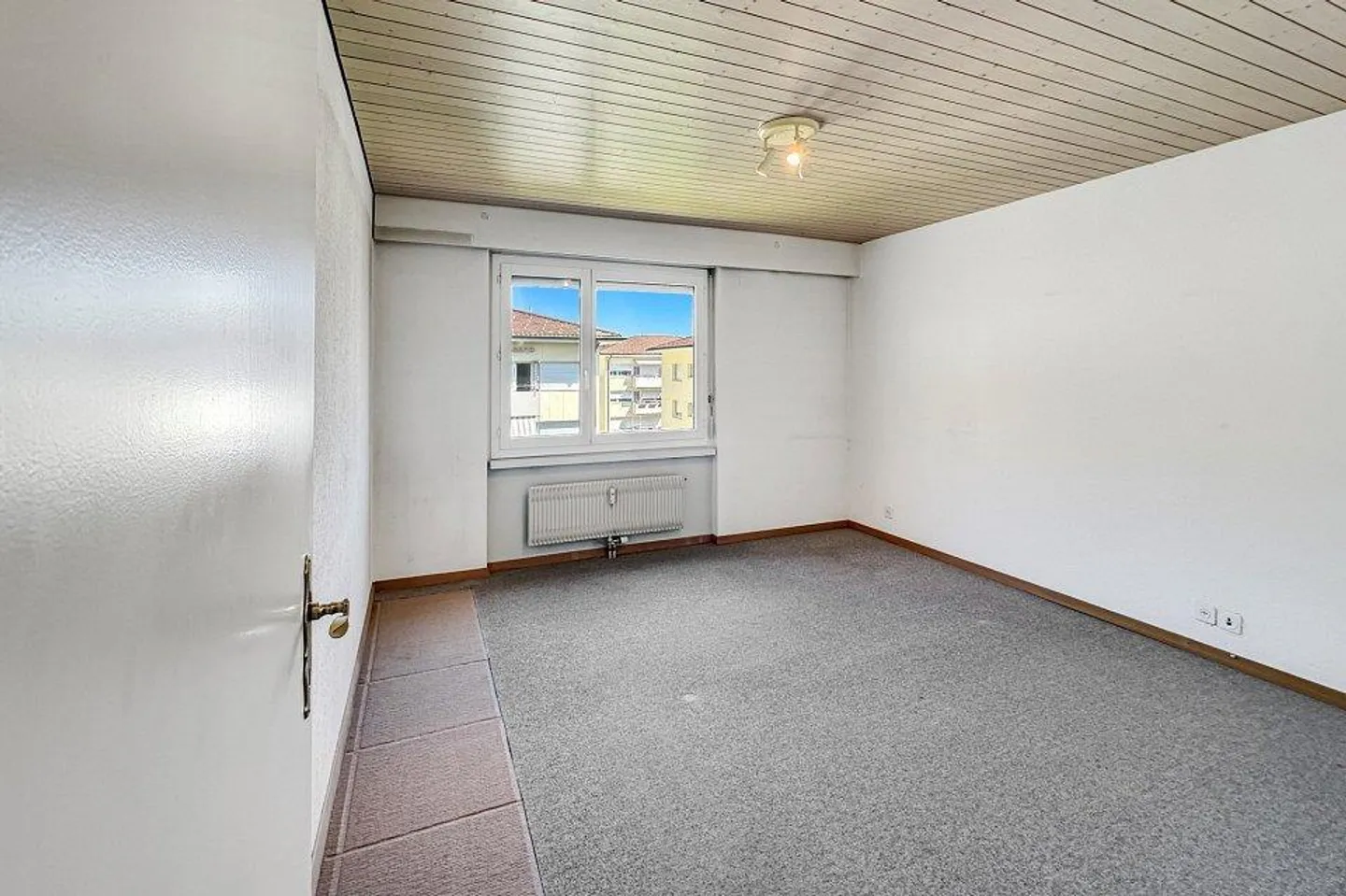 Space for Ideas - 4½-Room Apartment for Individual Redesign - Photo 4 of 13