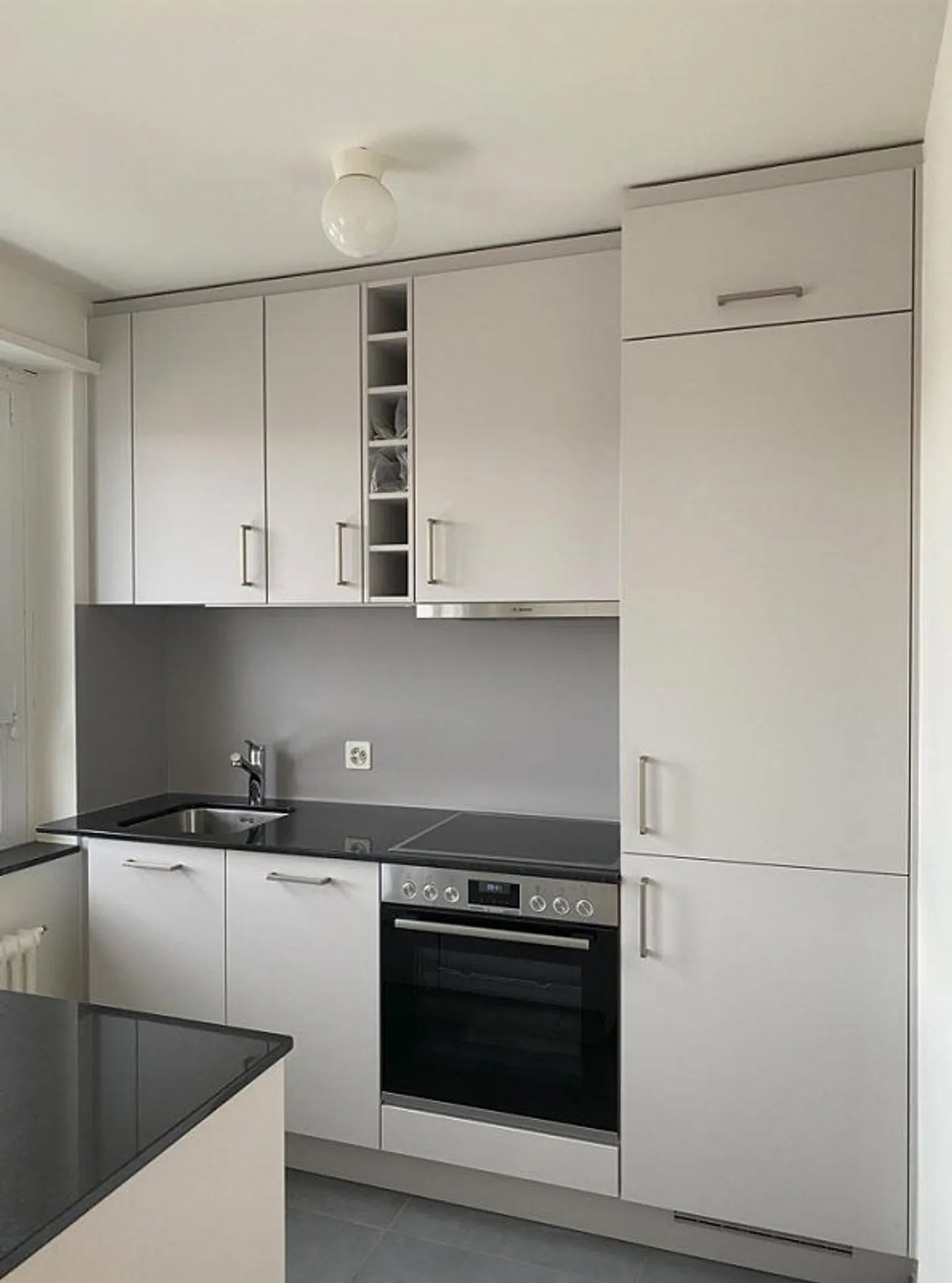 Moderne Wohnung mit Balkon - Foto 2 von 8