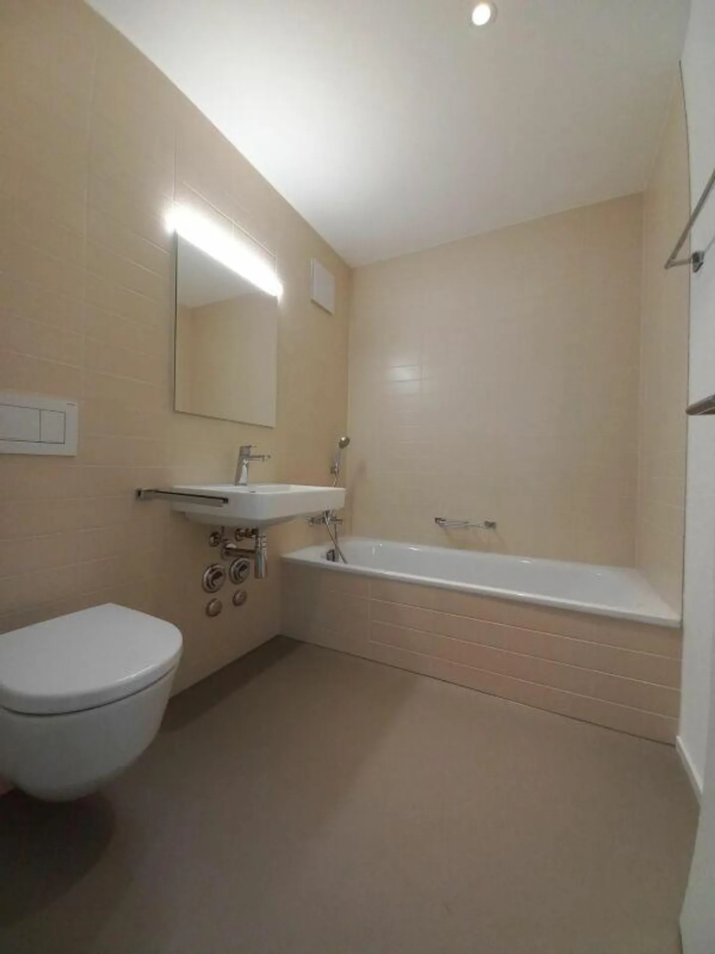 Appartement spacieux de 3,5 pièces - Photo 5 sur 7