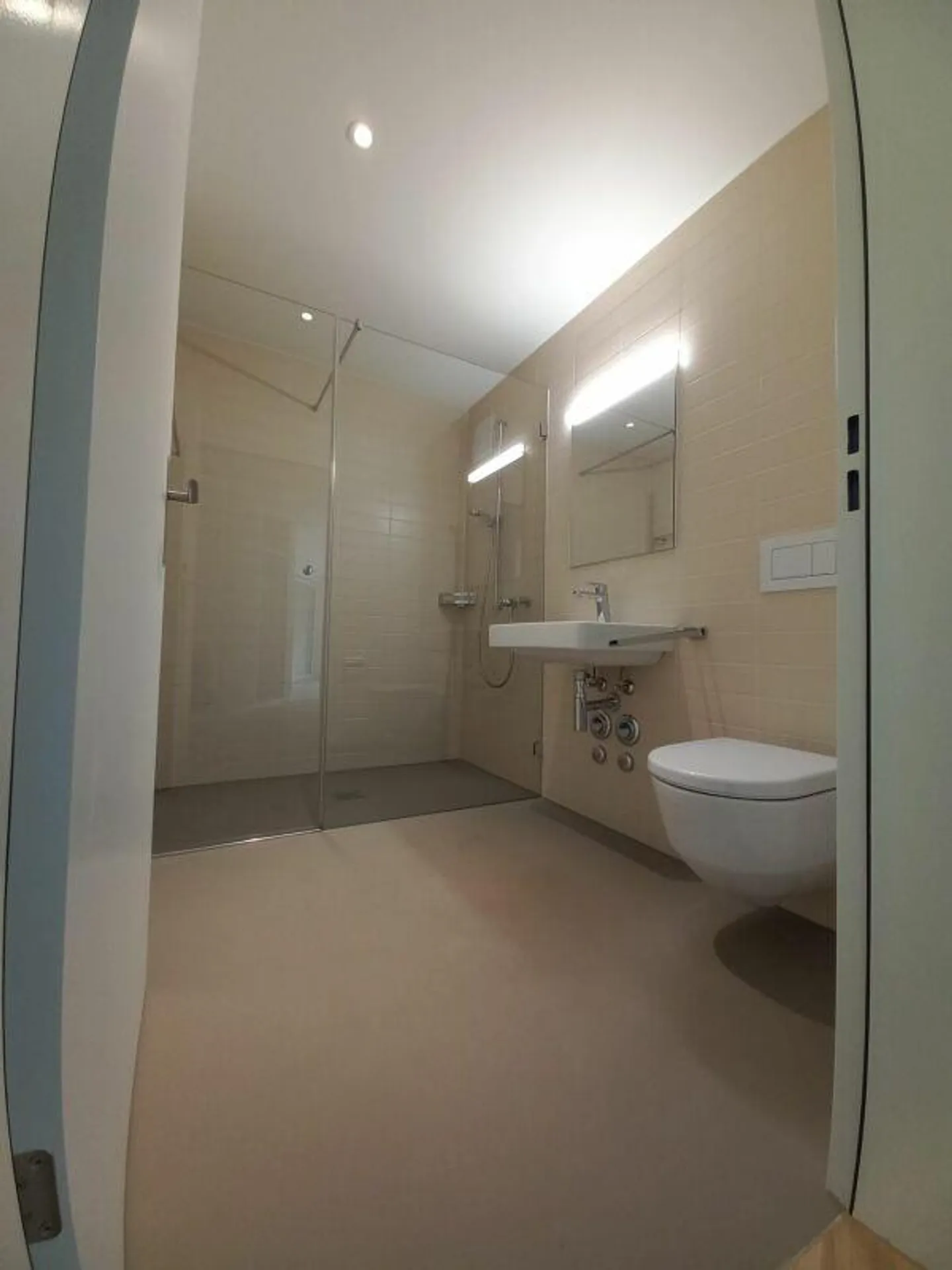 Appartement spacieux de 3,5 pièces - Photo 6 sur 7