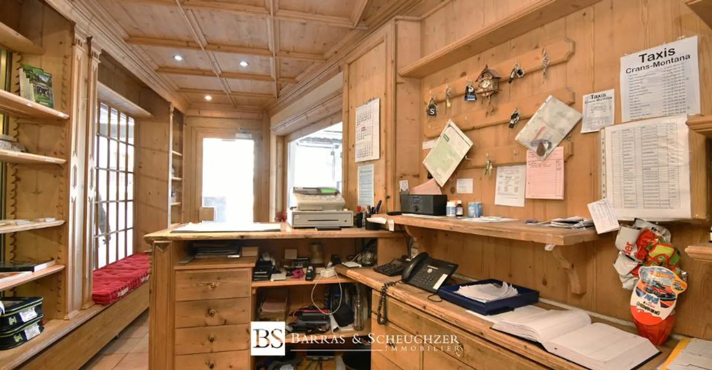 Spazio Commerciale di Prima Scelta a Crans-Montana - Foto 2 di 9