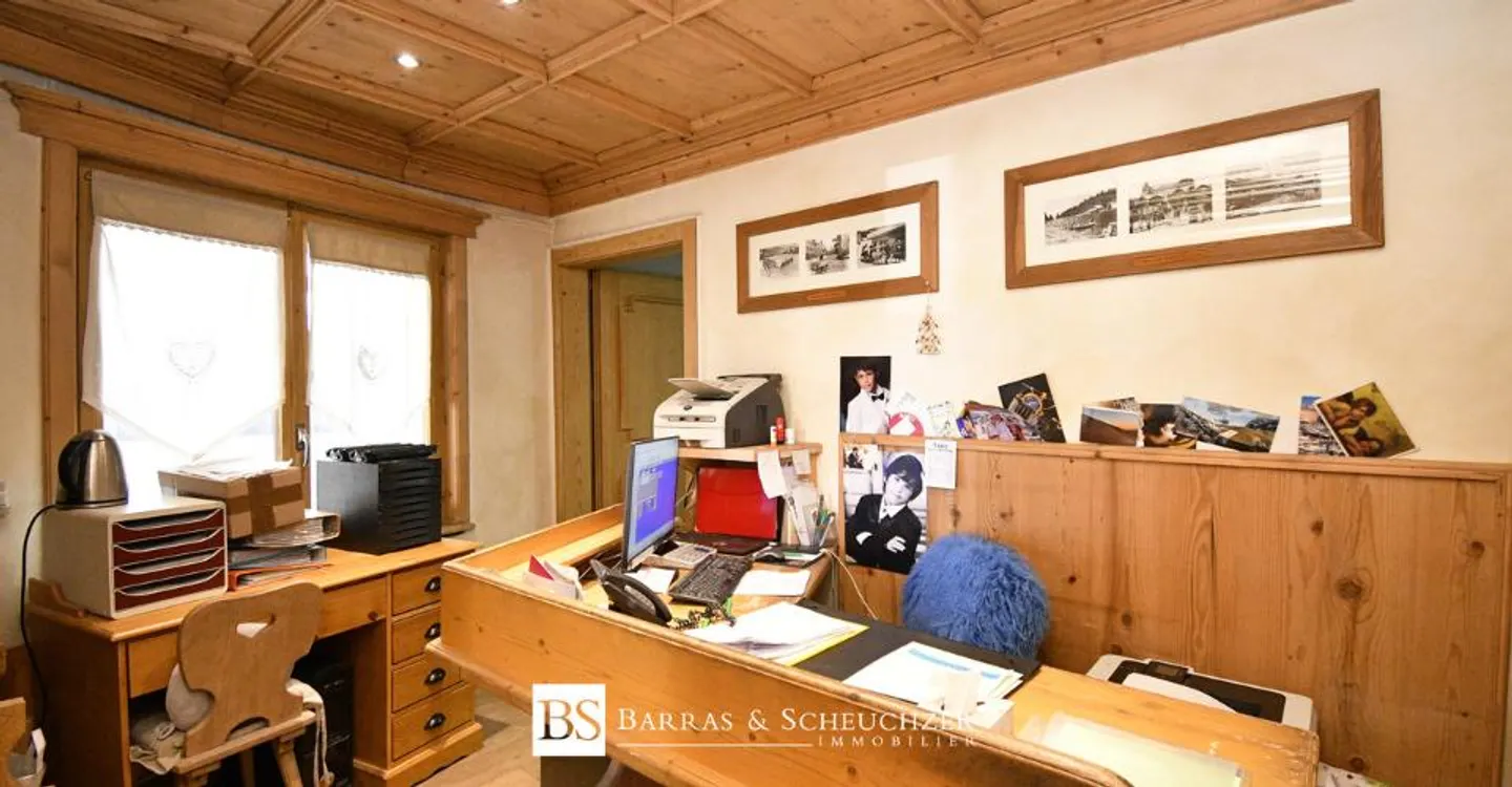 Spazio Commerciale di Prima Scelta a Crans-Montana - Foto 3 di 9