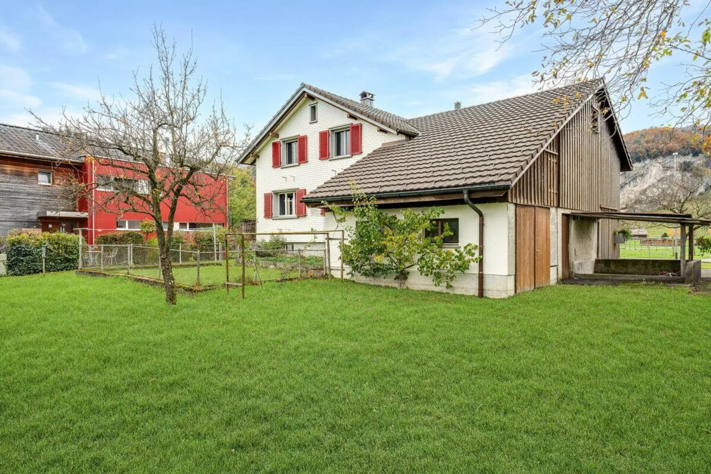 Single-family house - Photo 3 of 11