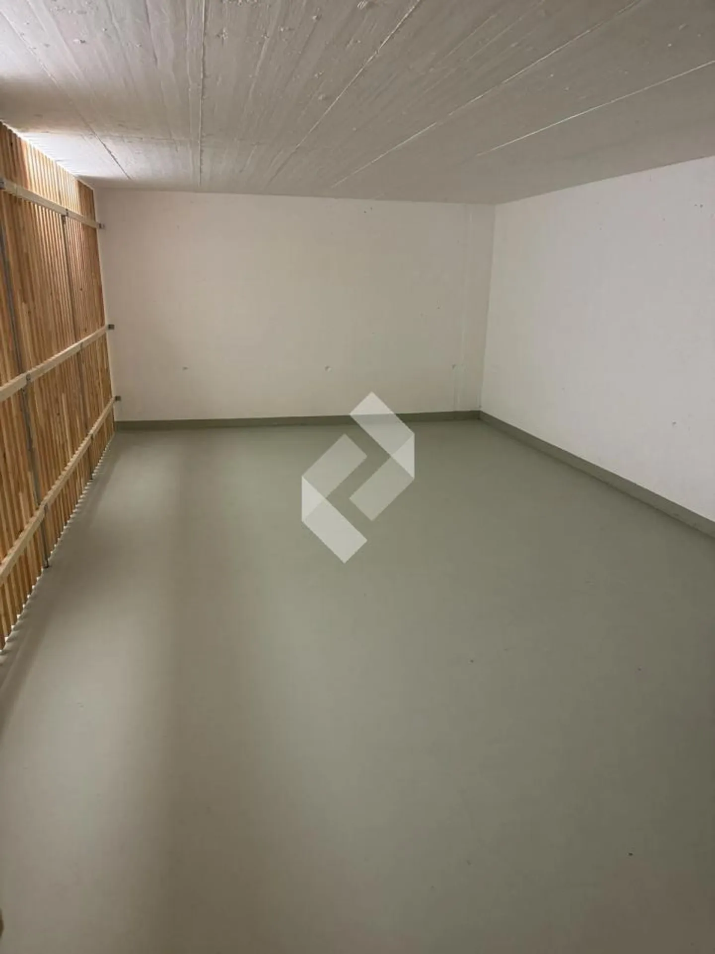 À Louer - Salles de Cave et Stockage de Différentes Tailles Disponibles Immédiatement - Photo 6 sur 9