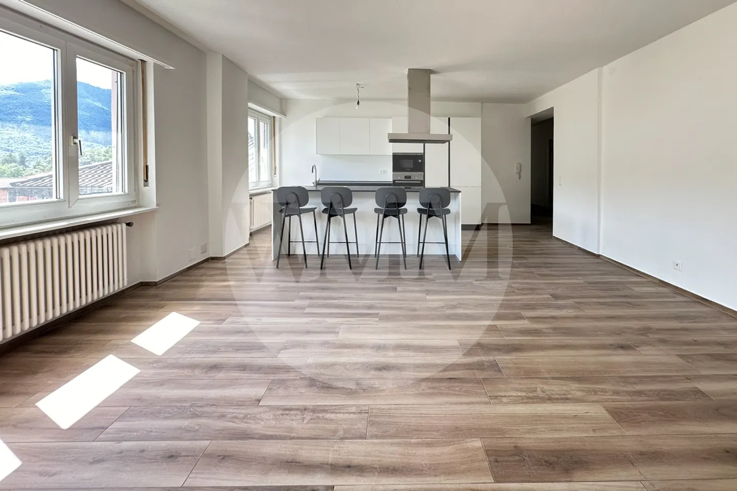 Apartment for rent - Photo 1 of 9