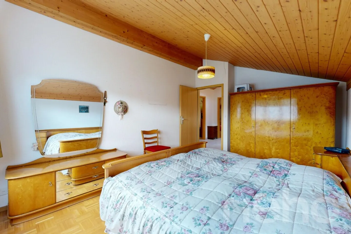 Bright family house in a sought-after residential area - Photo 7 of 12