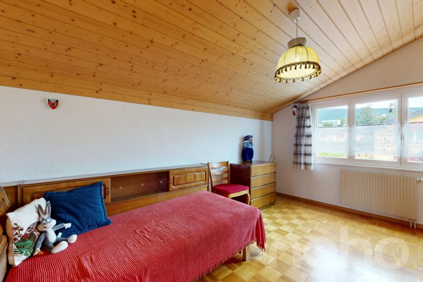 Bright family house in a sought-after residential area - Photo 8 of 12