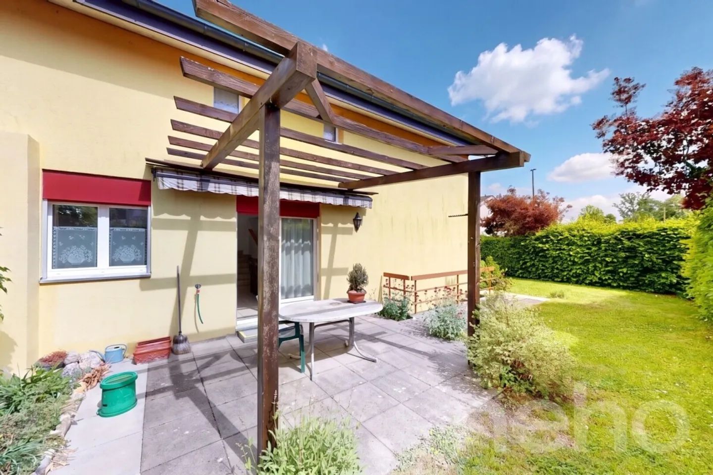 Bright family house in a sought-after residential area - Photo 10 of 12