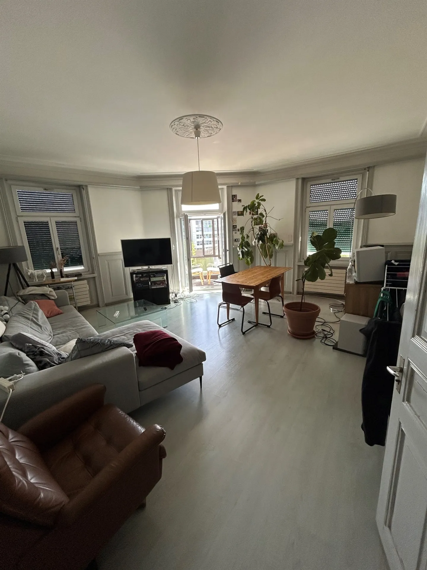 Appartement spacieux directement au Dornacherplatz vous attend. - Photo 2 sur 8