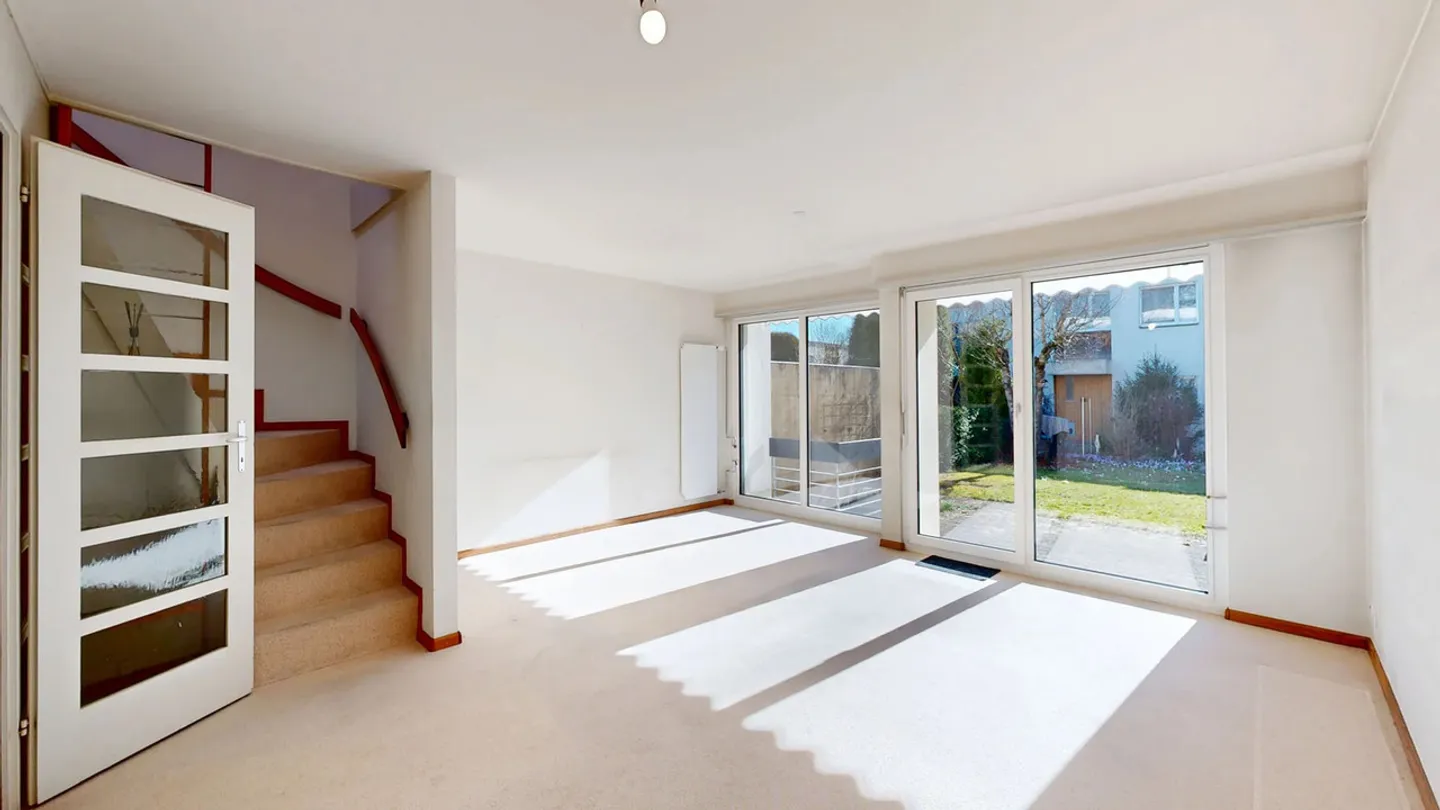 4.5-Room Semi-Detached House with Hobby Room and Parking Space - Photo 8 of 19