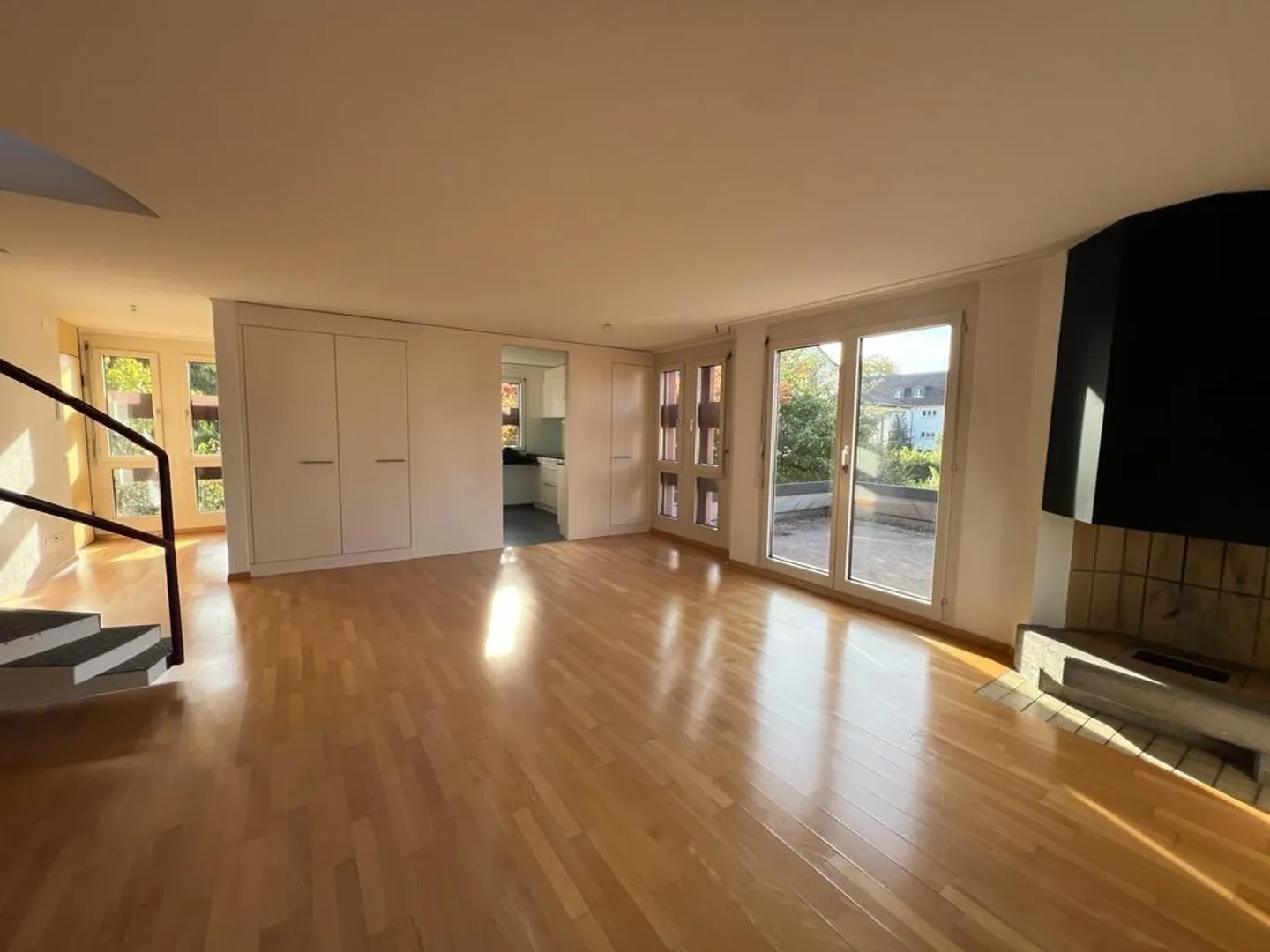 Appartamento duplex di 4,5 stanze in posizione centrale ad Aarau - Foto 2 di 12