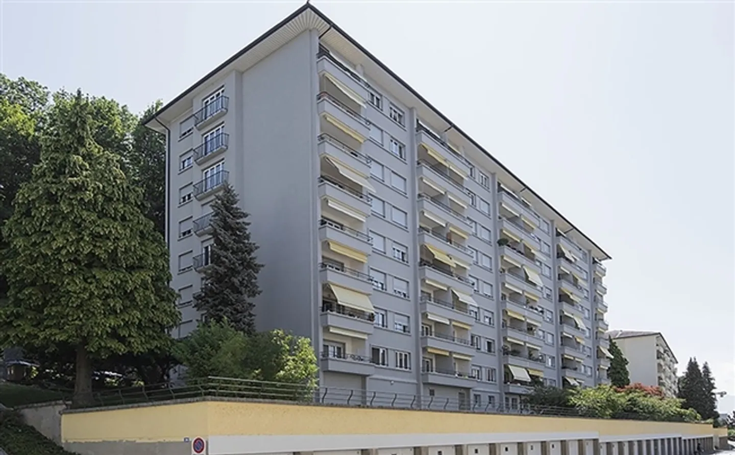 Beautiful 2-room apartment on the 2nd floor - Photo 1 of 1