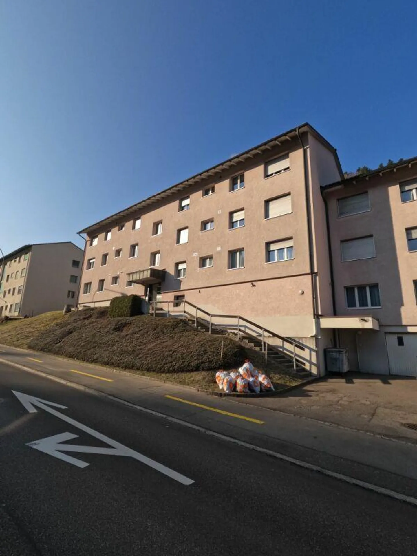 Non seulement vivre, mais arriver - à Herisau! - Photo 1 sur 8