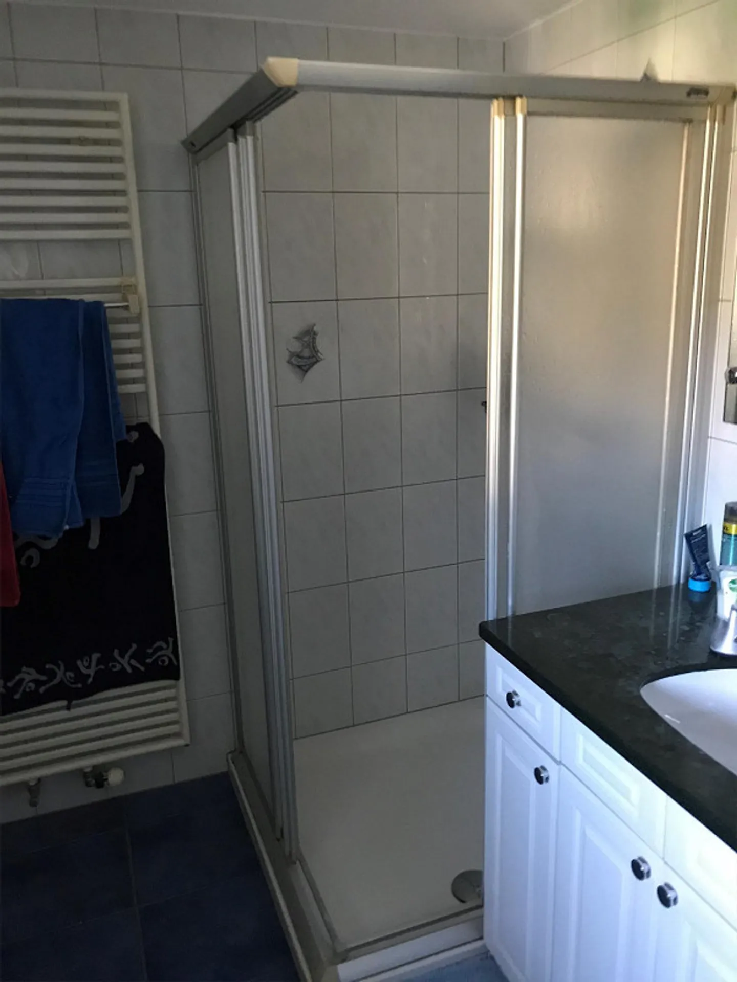 Charmante appartement de 3,5 pièces dans un immeuble ancien au centre d'Altstätten SG - Photo 7 sur 8