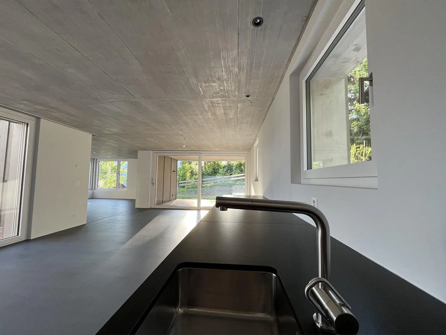 Geräumige Gartenwohnung in Malans - Foto 3 von 7