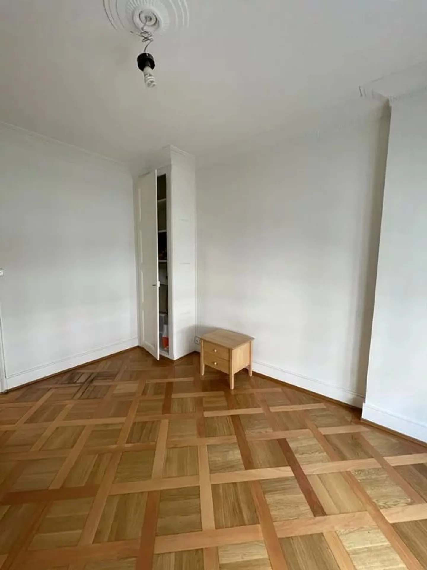 Bel Appartement dans Quartier Animé - Photo 4 sur 6