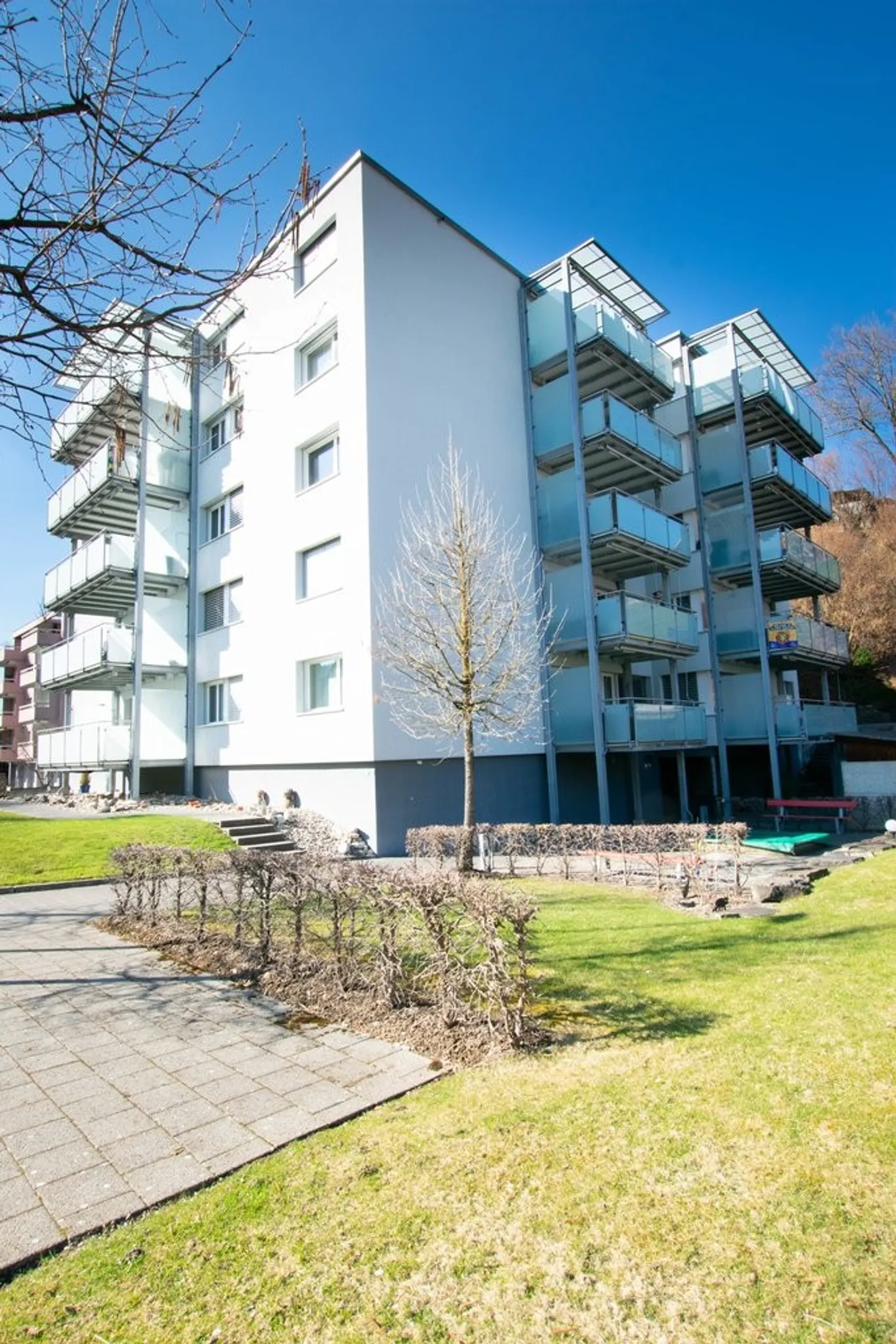 Helle Wohnung mit grossem Balkon - Foto 1 von 6