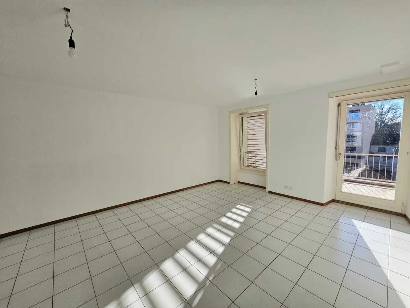 Appartamento luminoso 2,5 locali - Foto 2 di 7