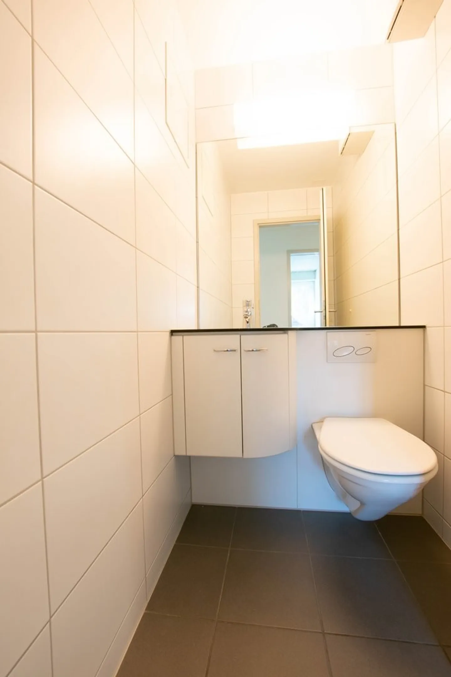 Helle Wohnung mit grossem Balkon - Foto 6 von 6