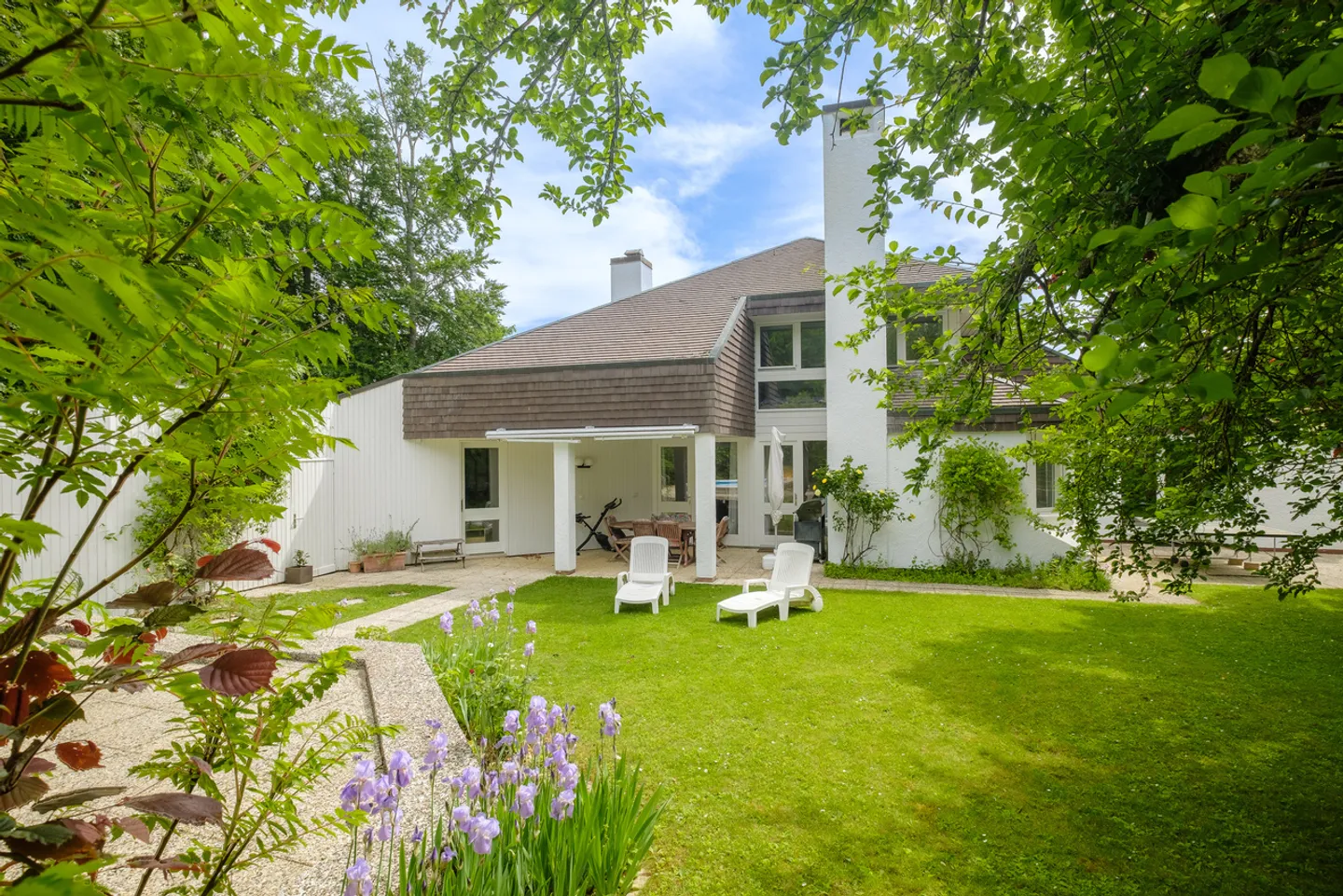 Cadre de vie privilégié pour cette propriété familiale à Gingins - Photo 2 sur 13