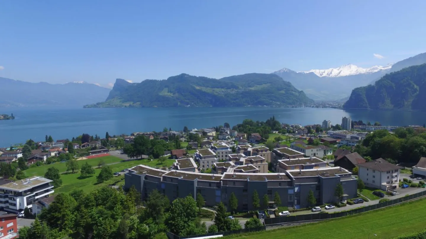 Spacious apartment in a family-friendly environment - Photo 1 of 10