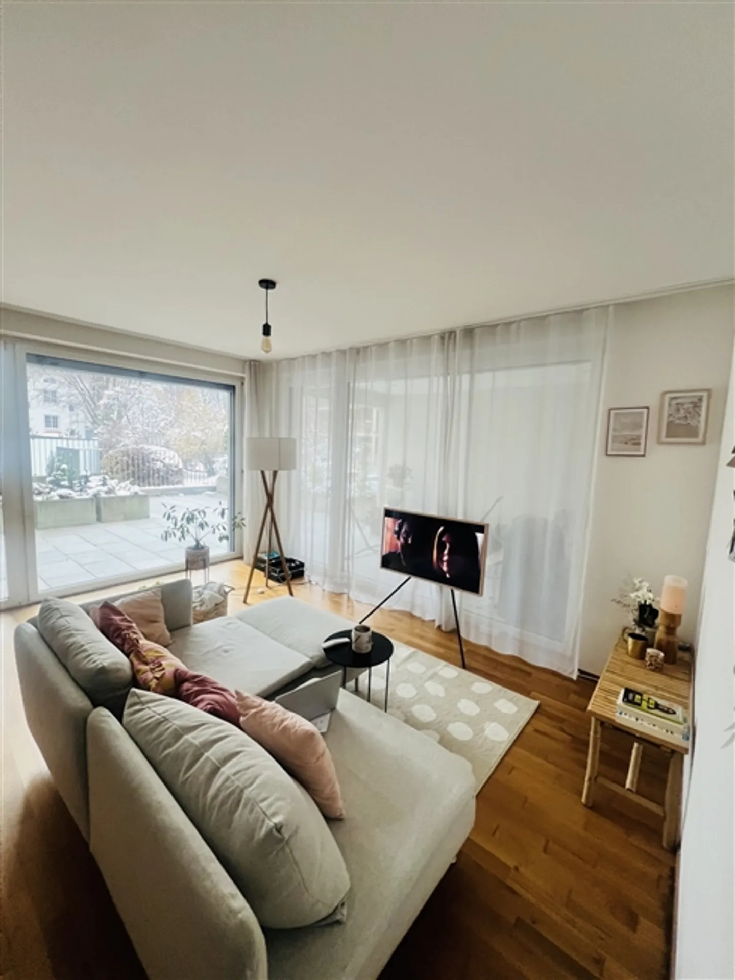 APPARTEMENT 2½ PIÈCES À LUCERNE, MEUBLÉ, TEMPORAIRE - Photo 2 sur 7