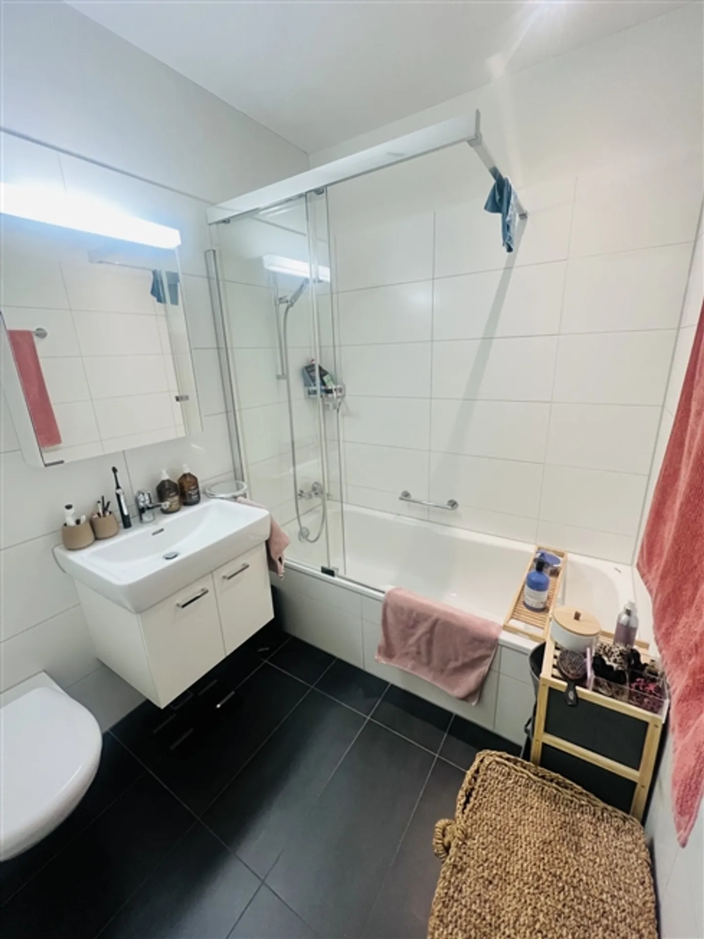 APPARTEMENT 2½ PIÈCES À LUCERNE, MEUBLÉ, TEMPORAIRE - Photo 6 sur 7