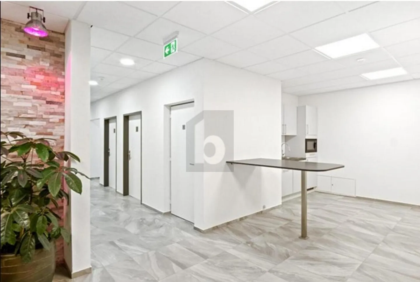 GROSSZÜGIGES UND ATTRAKTIVES BÜRO - Foto 3 von 6