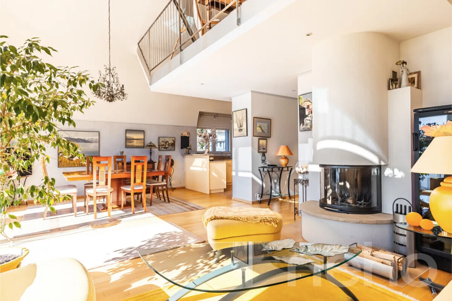 Exceptional property in Pully: spacious duplex with breathtaking views - Photo 4 of 13