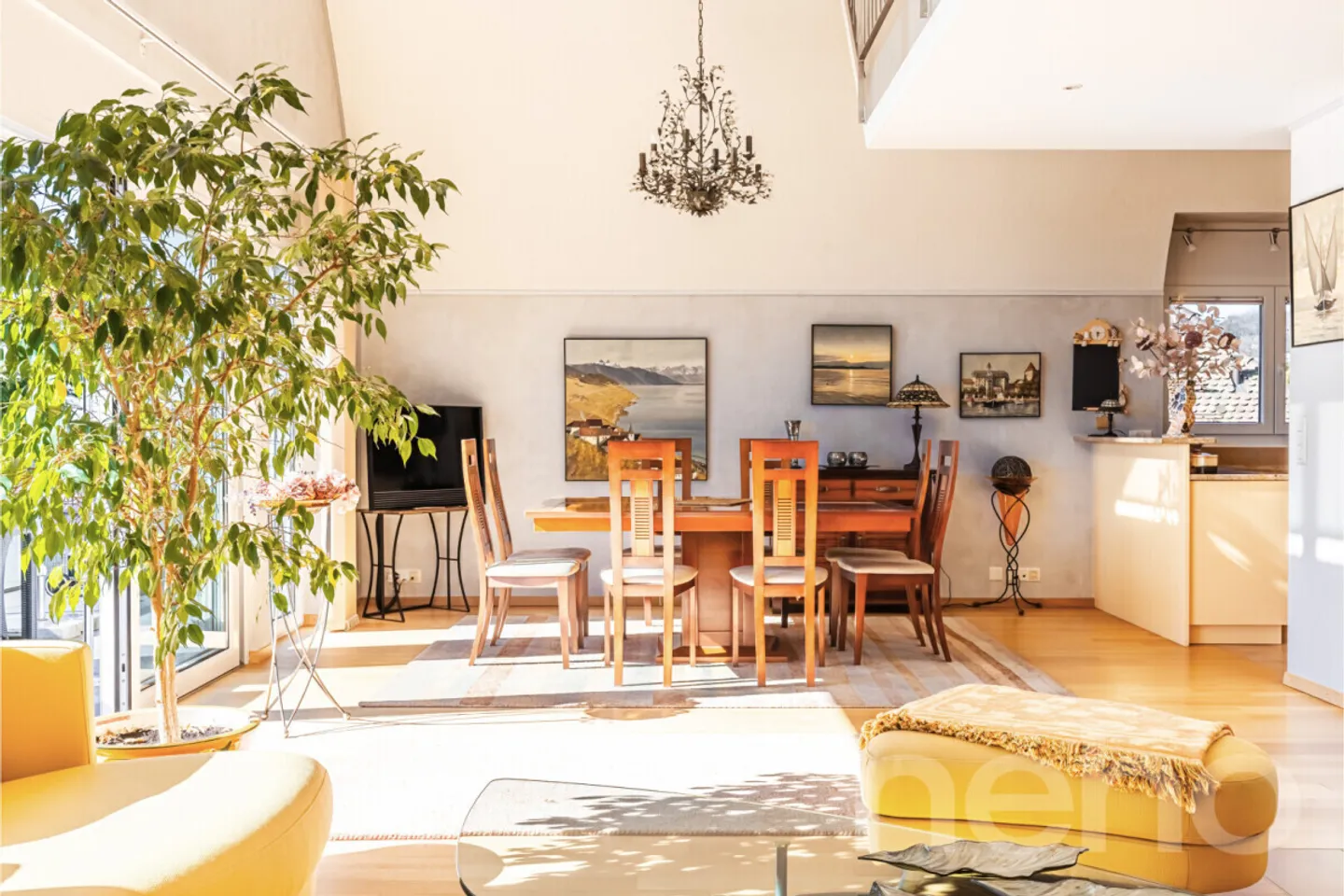 Exceptional property in Pully: spacious duplex with breathtaking views - Photo 5 of 13