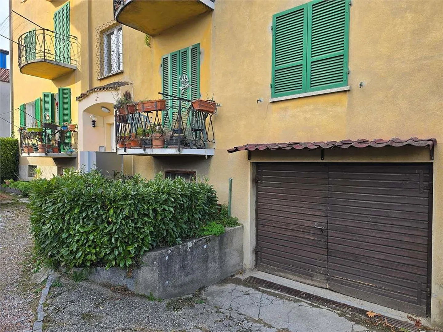 Income property with potential for value appreciation - Photo 4 of 13